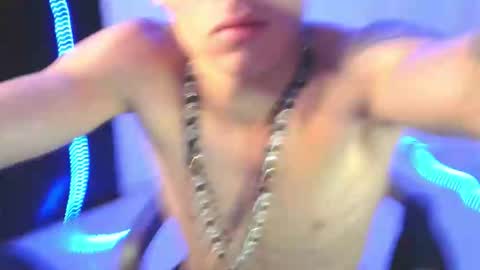 m00nkey0023 online show from January 19, 1:30 am