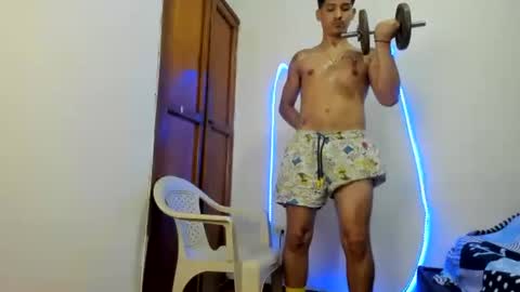 itgram pezlo josue online show from November 27, 1:31 am