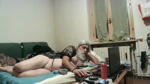 maax1970 online show from November 2, 8:13 pm