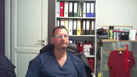 Snapshot of macfly67 chatting on February 4, 10:13 pm macfly67 online show from February 4, 10:13 pm