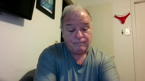 mackdocc001 online show from October 12, 6:02 pm