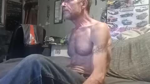 mackdog1369 online show from June 7, 10:11 am