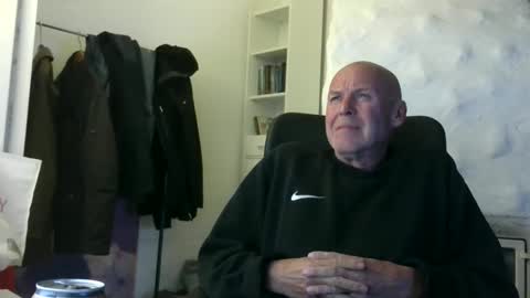 madio1187940 online show from October 17, 4:33 pm