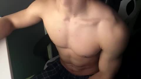 Snapshot of madisonboy2 chatting on October 25, 12:45 am Sexyboymadison online show from October 25, 12:45 am