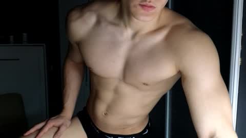 Sexyboymadison online show from November 18, 12:03 am