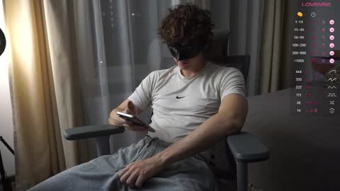 Snapshot of maestro3369 chatting on September 13, 7:37 pm Mike XMaestro 3369 online show from September 13, 7:37 pm