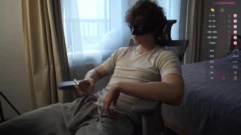 Snapshot of maestro3369 chatting on October 7, 12:53 pm Mike XMaestro 3369 online show from October 7, 12:53 pm