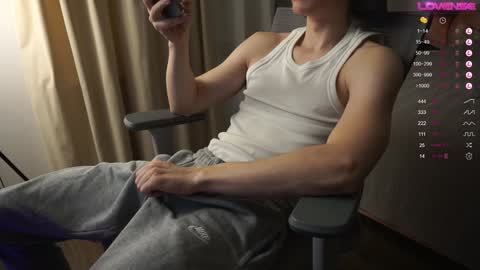 Snapshot of maestro3369 chatting on December 18, 4:39 pm Mike XMaestro 3369 online show from December 18, 4:39 pm