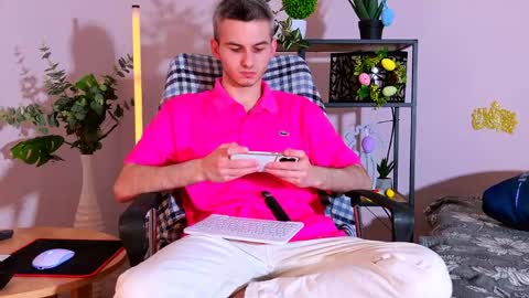 magic_storms online show from April 15, 7:58 pm