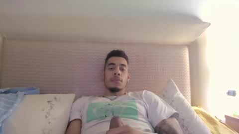 Snapshot of magicsempai chatting on March 12, 3:40 pm Magicsempai online show from March 12, 3:40 pm