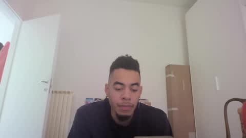 Snapshot of magicsempai chatting on February 4, 11:38 am Magicsempai online show from February 4, 11:38 am