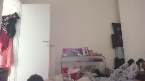 Snapshot of magicsempai chatting on December 16, 12:06 pm Magicsempai online show from December 16, 12:06 pm