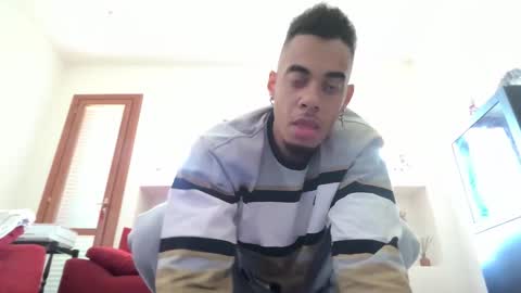 Snapshot of magicsempai chatting on October 28, 10:29 am Magicsempai online show from October 28, 10:29 am