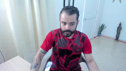 Snapshot of magnus_king chatting on December 9, 11:20 pm     online show from December 9, 11:20 pm