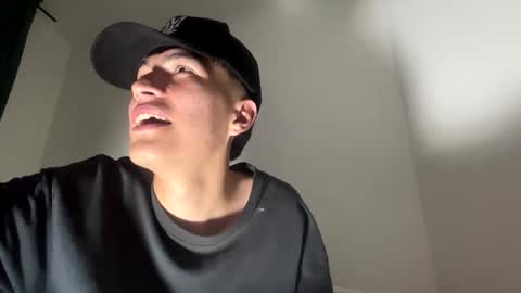 maikitol online show from April 23, 1:32 am