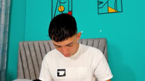 Maikol online show from April 13, 12:39 pm