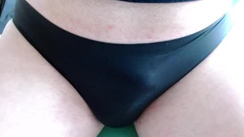 makemeplease89 online show from April 14, 5:23 pm