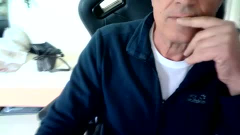 makis8989 online show from February 5, 10:30 am