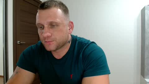 Snapshot of malchyshka chatting on October 24, 6:42 pm malchyshka online show from October 24, 6:42 pm
