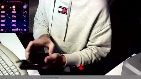 Snapshot of malebitch99999 chatting on October 23, 6:50 am malebitch99999 online show from October 23, 6:50 am