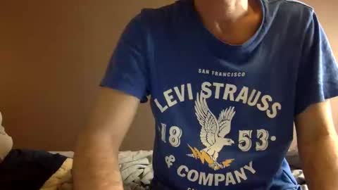 malefrench1 online show from April 6, 4:31 am