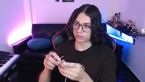 Malik  online show from February 21, 4:26 pm