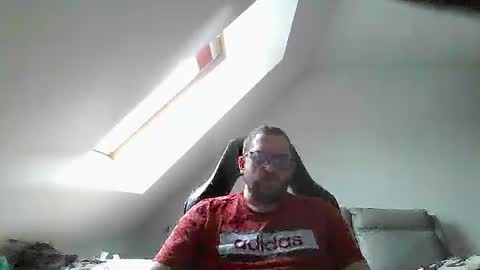 breton online show from March 8, 1:04 pm