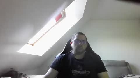 breton online show from March 18, 9:01 am