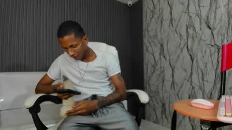 man_san11 online show from November 22, 6:07 pm