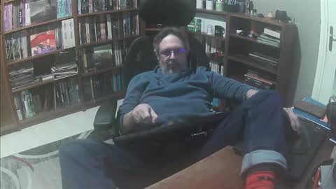 Snapshot of mandrawhore chatting on December 4, 5:44 pm mandrawhore online show from December 4, 5:44 pm