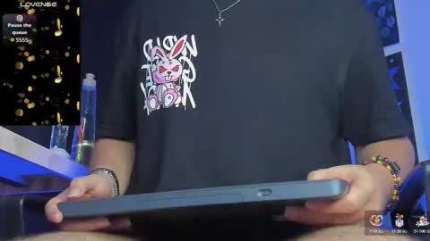  independent model online show from February 18, 1:37 am