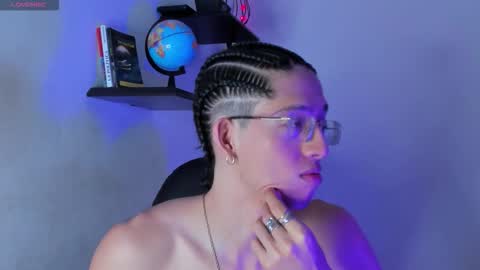 Manuel online show from November 9, 3:54 am