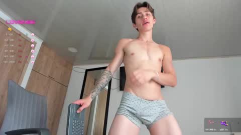 Snapshot of manucute_23_ chatting on February 11, 3:40 pm manucute 23  online show from February 11, 3:40 pm