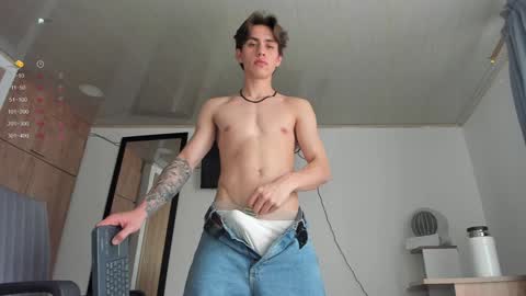 Snapshot of manucute_23_ chatting on December 5, 3:50 pm manucute 23  online show from December 5, 3:50 pm