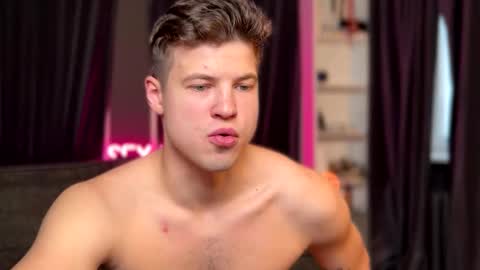 marcus_paradise online show from November 21, 11:09 am