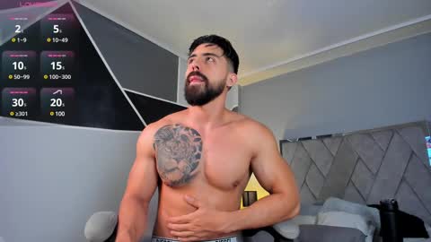 Snapshot of mark_broown_ chatting on March 5, 12:38 am mark_broown_ online show from March 5, 12:38 am