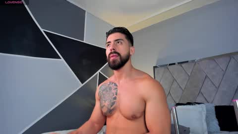 Snapshot of mark_broown_ chatting on March 3, 7:12 pm mark_broown_ online show from March 3, 7:12 pm