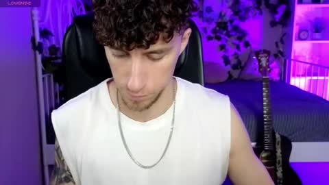 mark_caron online show from November 13, 10:14 pm