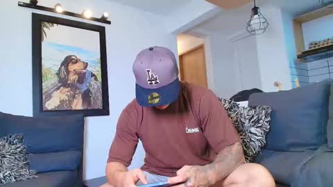 Snapshot of marko_toro__ chatting on October 25, 10:55 pm Sebastian online show from October 25, 10:55 pm