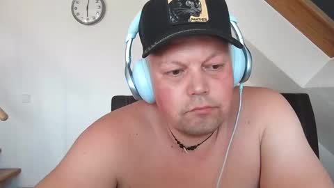 mars0481 online show from May 27, 4:04 pm