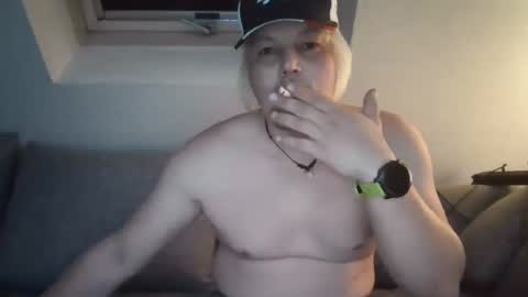 mars0481 online show from December 5, 2:44 pm