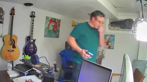 Snapshot of martcb1313 chatting on October 22, 8:11 pm martcb1313 online show from October 22, 8:11 pm