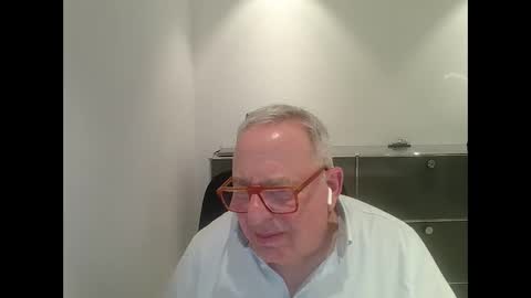 martin_1947 online show from February 13, 11:04 pm