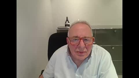 martin_1947 online show from October 12, 7:30 pm