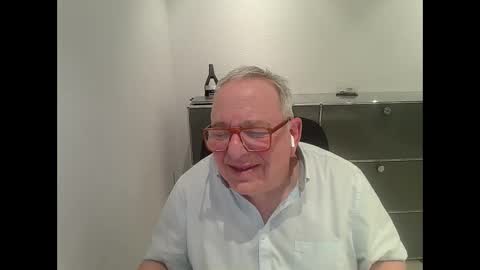 martin_1947 online show from February 23, 11:14 pm