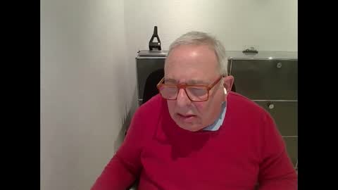 martin_1947 online show from February 27, 5:36 pm