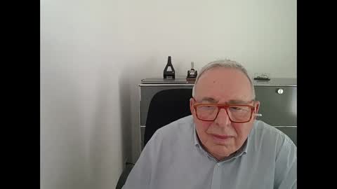martin_1947 online show from September 14, 12:51 pm