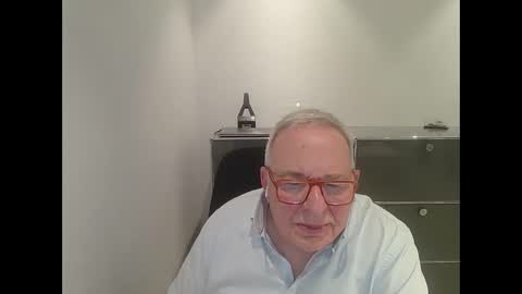 martin_1947 online show from January 6, 8:28 pm