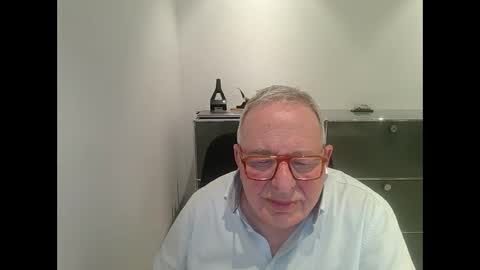 martin_1947 online show from February 21, 10:48 pm