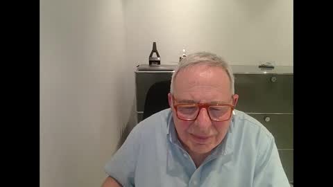 martin_1947 online show from March 3, 9:23 pm
